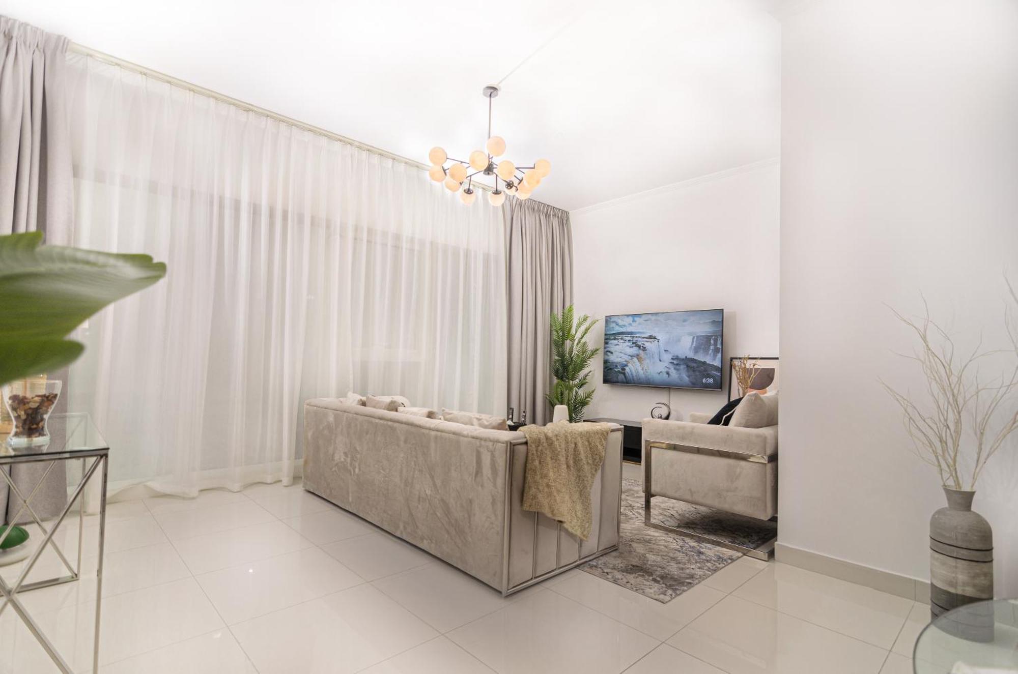 Oskena Vacation Homes- Beautiful High Floor Two Bedroom In Marina Dubai